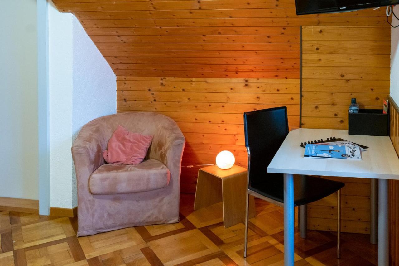 Auberge Du Prevoux Le Locle Zewnętrze zdjęcie